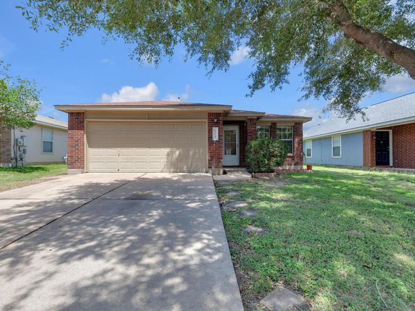 111 David DR, Hutto, TX 78634