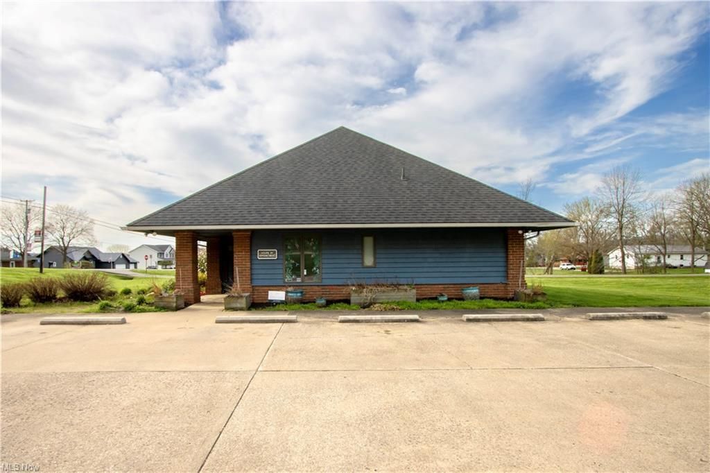 226 E Burwell St., Loudonville, OH 44842 Main Photo
