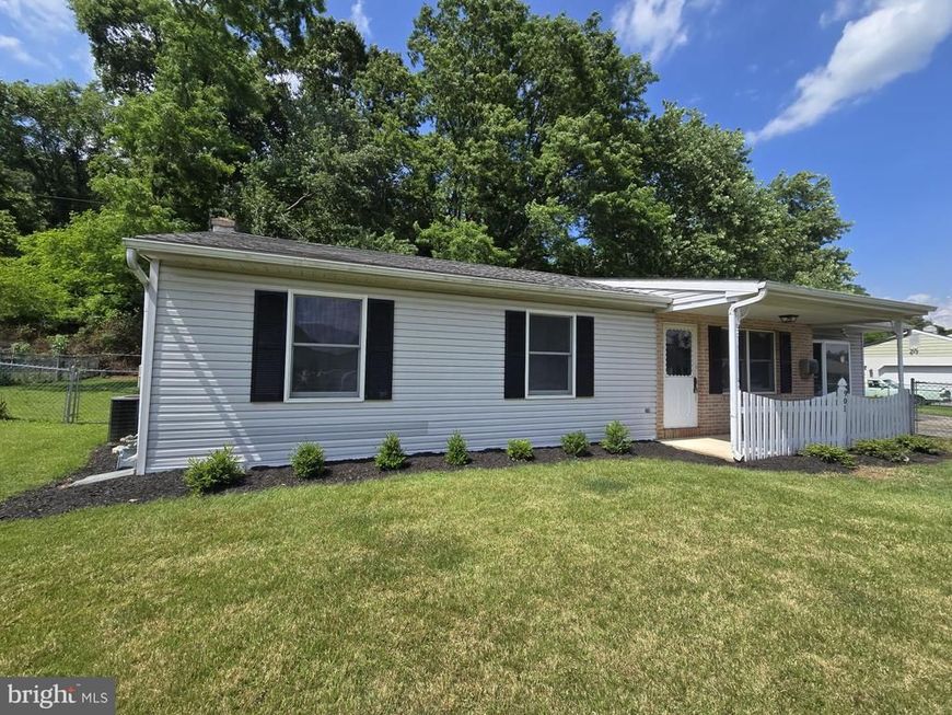 901 Charles Street, Coatesville, PA 19320 Main Photo