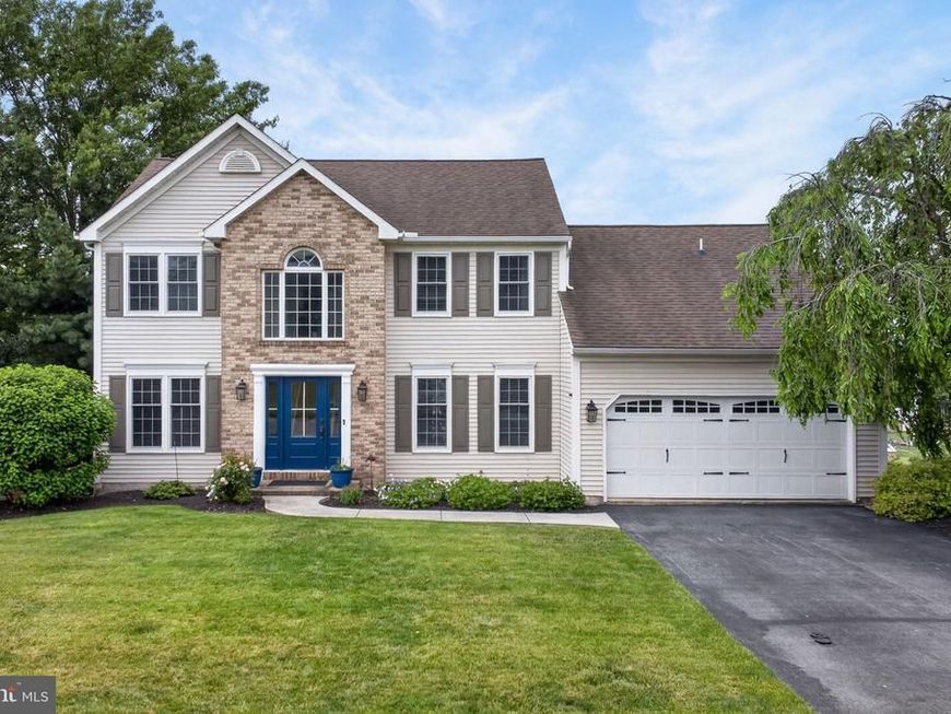 112 Hawthorne Drive, Denver, PA 17517 Main Photo