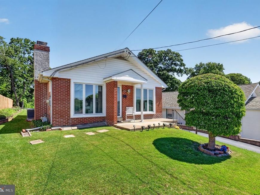 2521 Franklin Avenue, Broomall, PA 19008 Main Photo