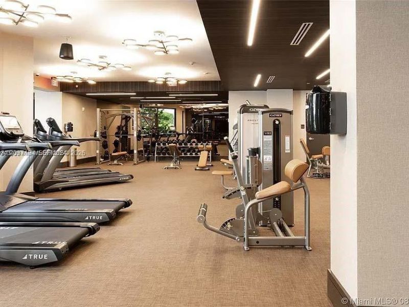 301 Altara Ave, Unit 527, Coral Gables, FL 33146 Photo