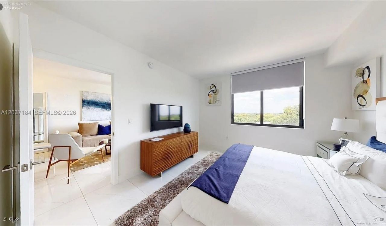 301 Altara Ave, Unit 527, Coral Gables, FL 33146 Photo
