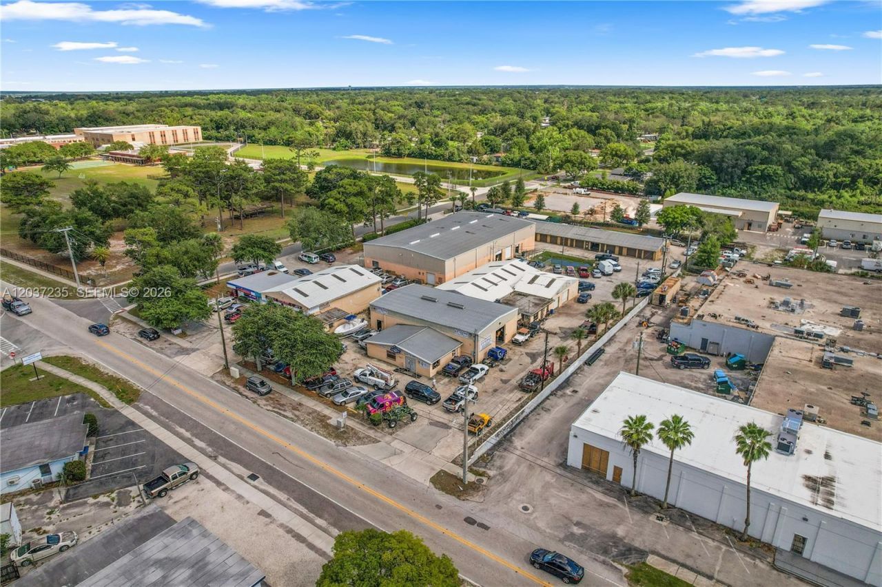 601 W 27th Street , Sanford, FL 32773 Photo