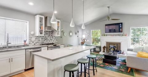 3925 Woodpointe Cir, Sacramento, CA 95821 Photo