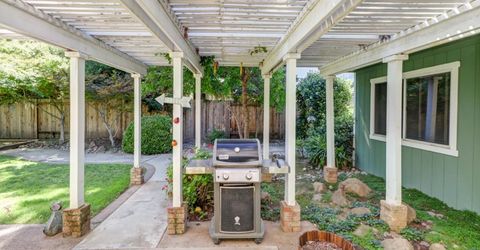 3925 Woodpointe Cir, Sacramento, CA 95821 Photo