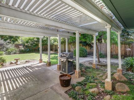 3925 Woodpointe Cir, Sacramento, CA 95821 Photo