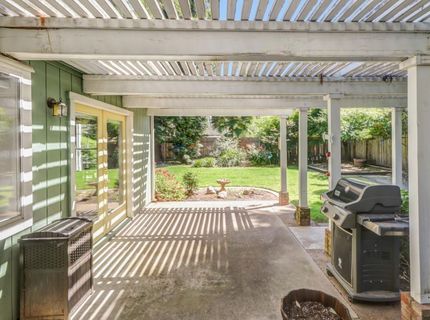 3925 Woodpointe Cir, Sacramento, CA 95821 Photo