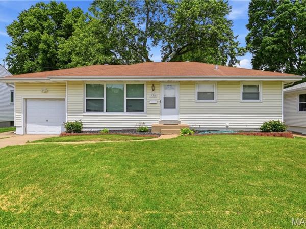 335 Monterey Drive , Florissant, MO 63031