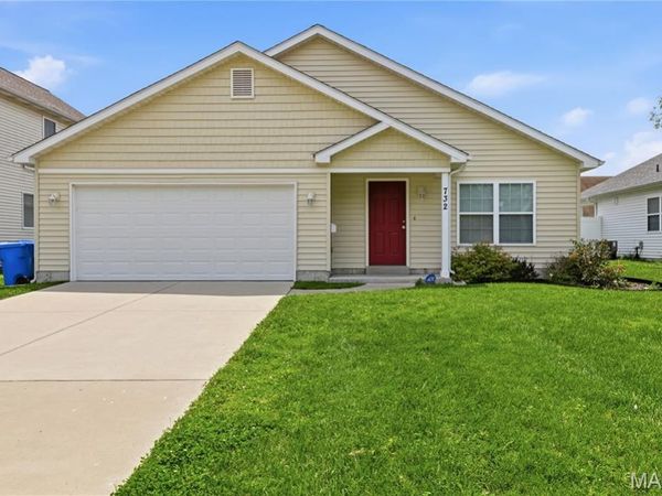 732 Charbonier Road , Florissant, MO 63031