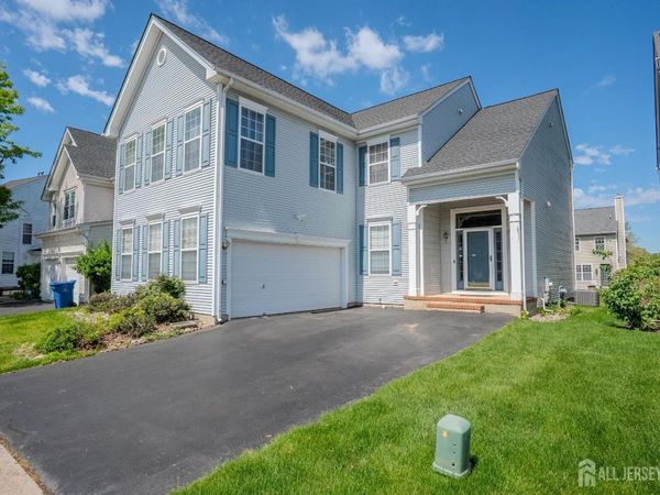 31 SE hawthorn Drive , Plainsboro, NJ 08536