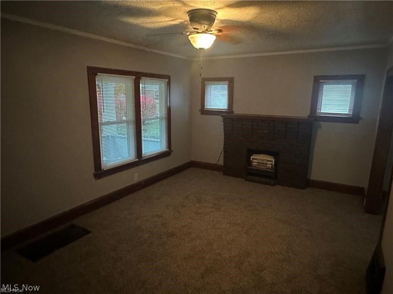 1103 Estelle Court , Niles, OH 44446 Photo 6