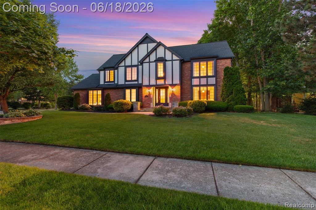 11295 Hillcrest Drive, Plymouth Township, MI 48170 Main Photo