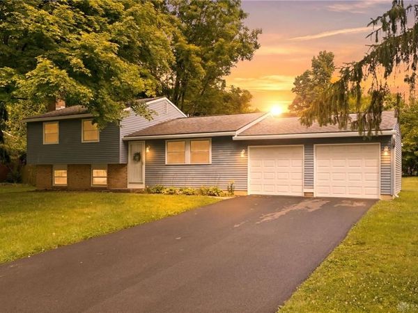 2552 Conwood Drive, Beavercreek, OH 45434