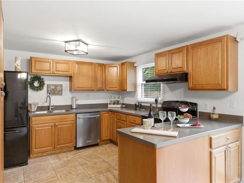 2552 Conwood Drive, Beavercreek, OH 45434 Photo 13