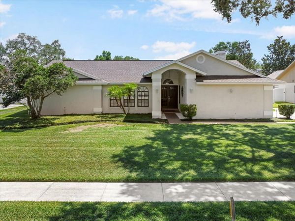 2110 LAINDALE PLACE , VALRICO, FL 33596