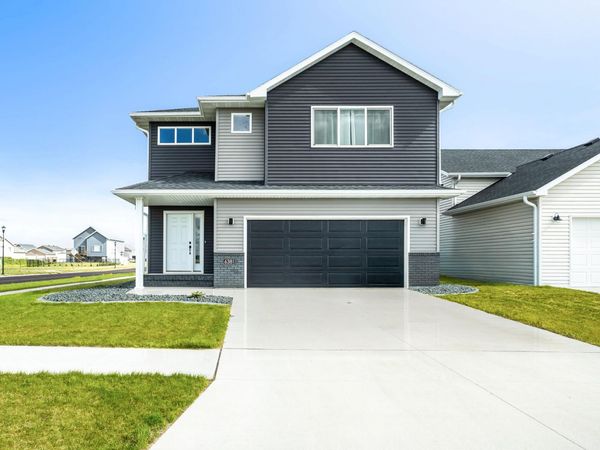 6381 Saint Ann Avenue , Horace, ND 58047