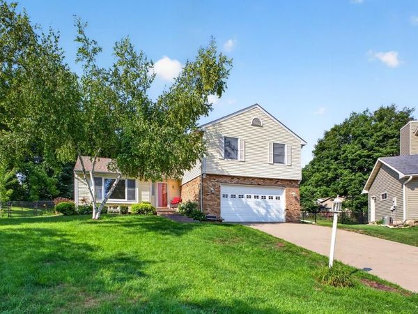 2217 Regent Lane SW, Rochester, MN 55902