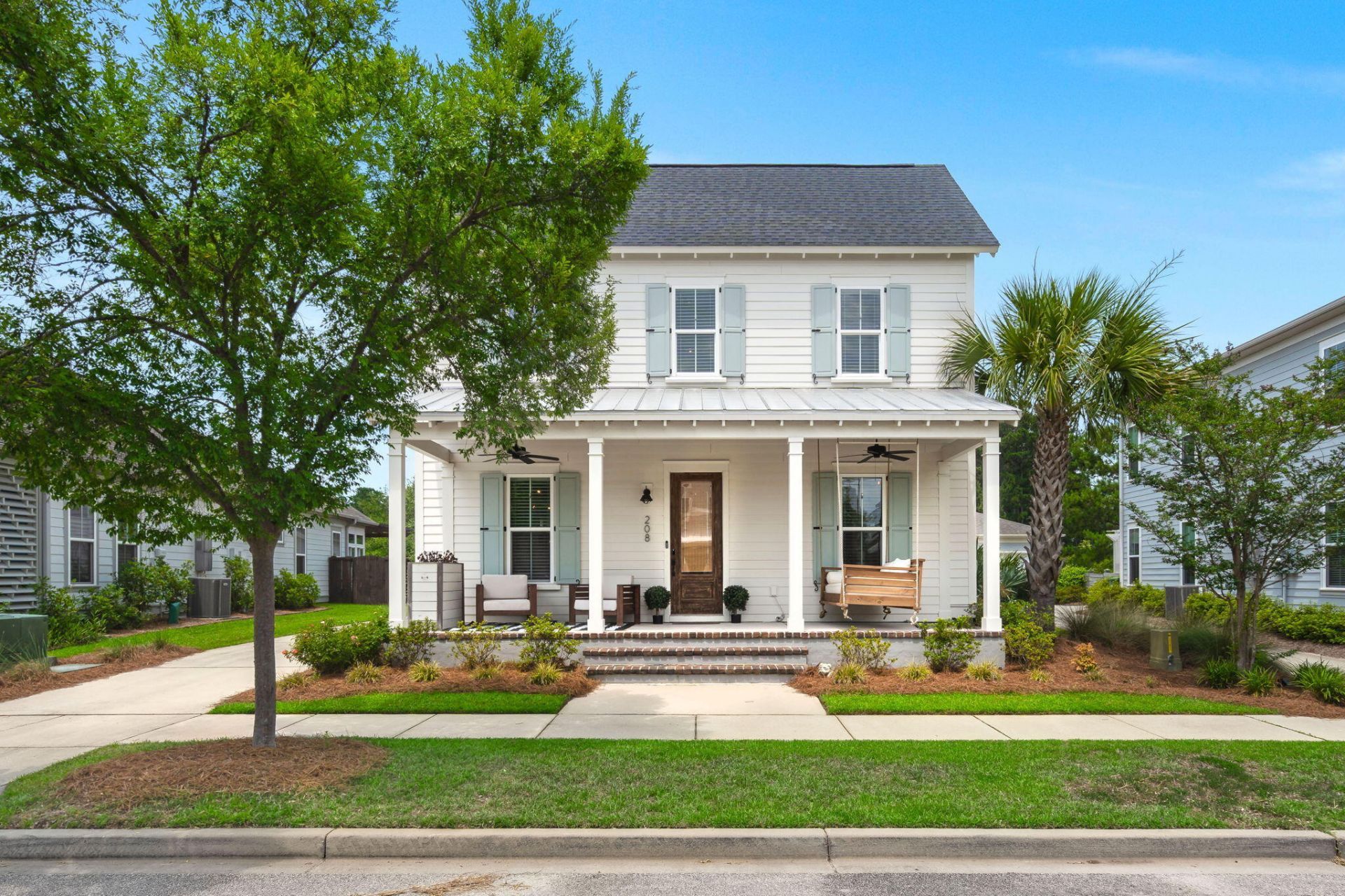 208 Oakbend Street Photo 4