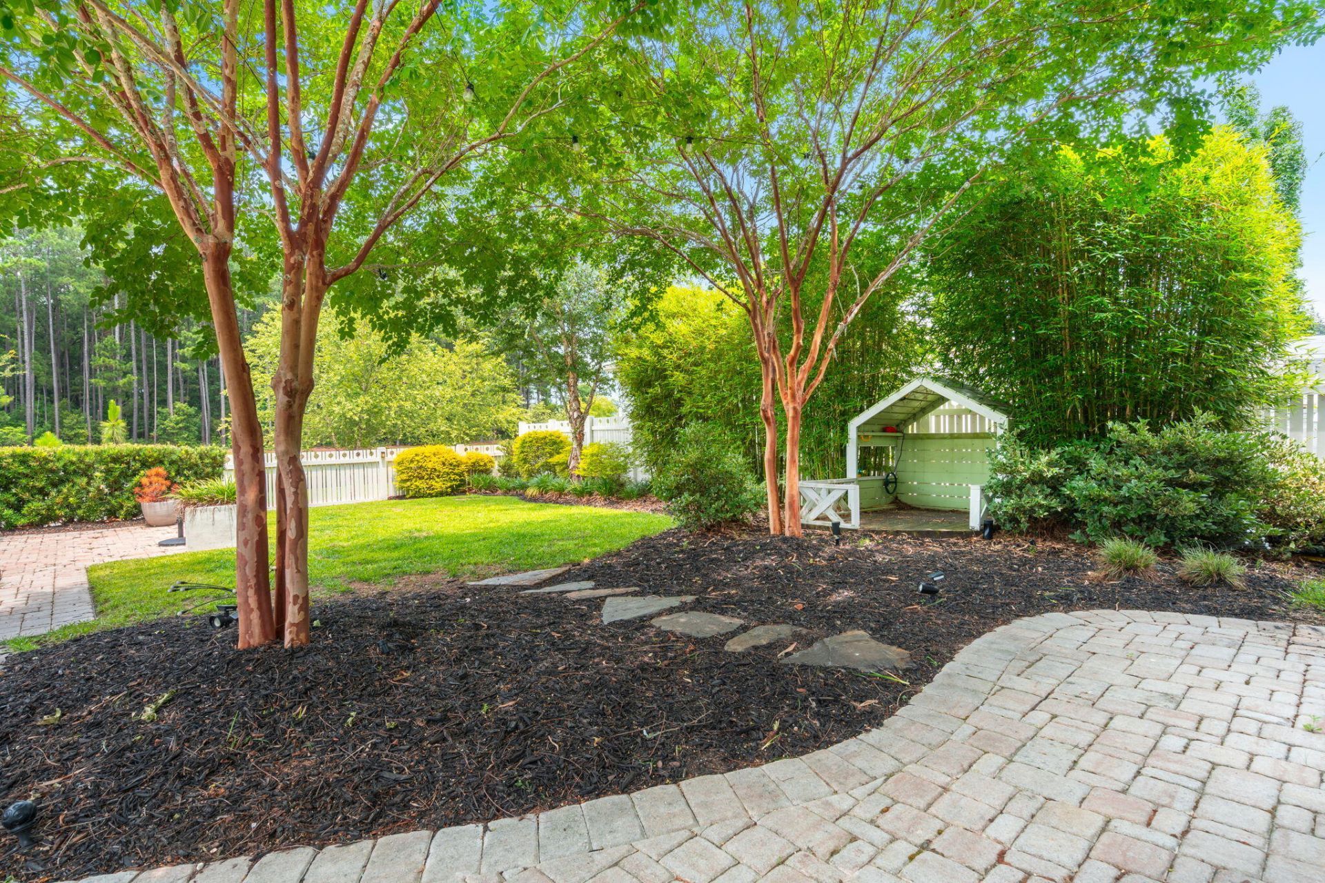 208 Oakbend Street Photo 46