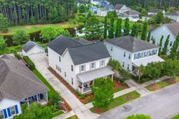 208 Oakbend Street photo 4