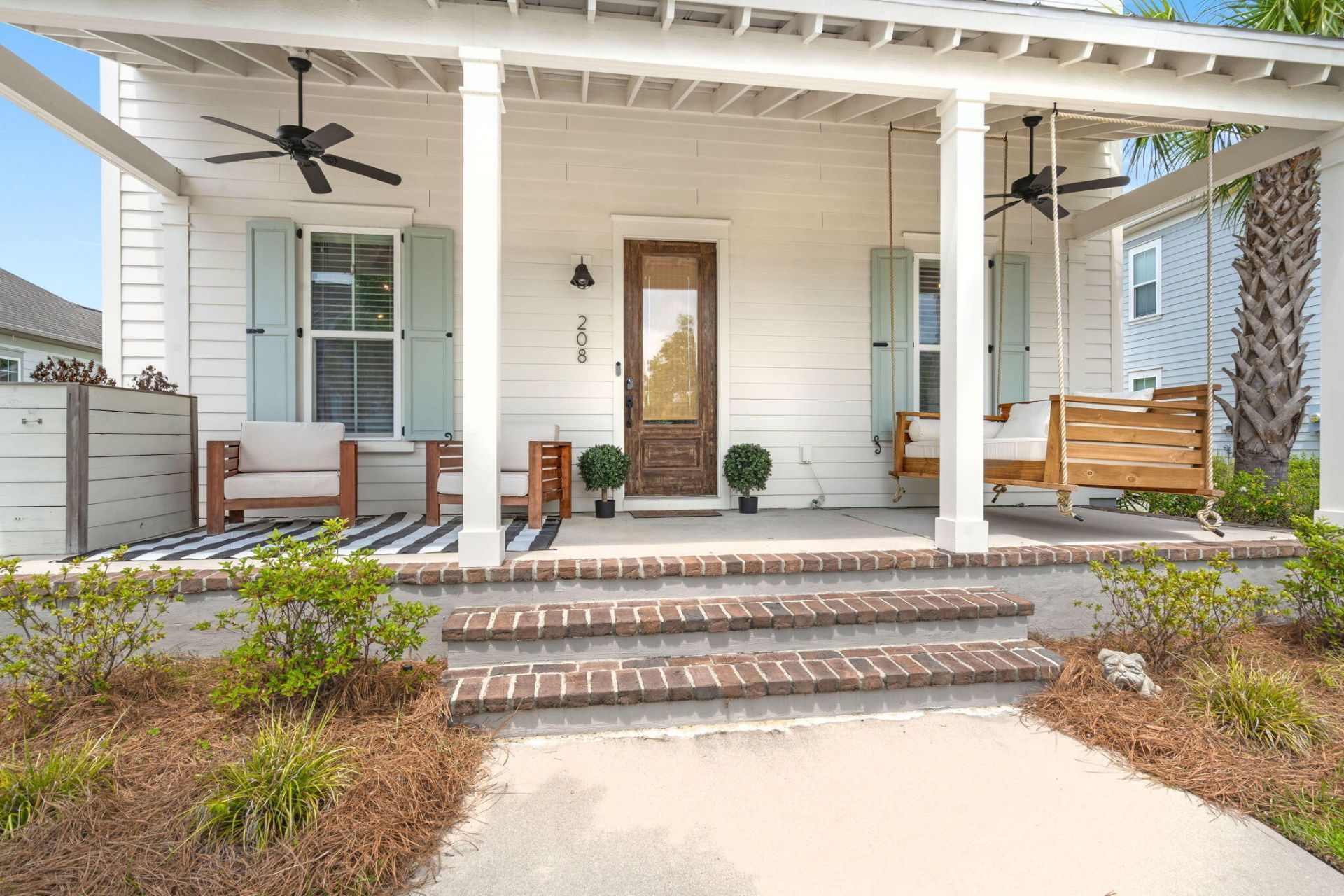 208 Oakbend Street Photo 6