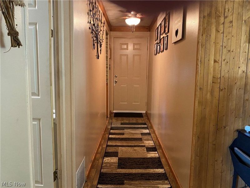 2103 Wainwright Road SE, New Philadelphia, OH 44663 Photo 7