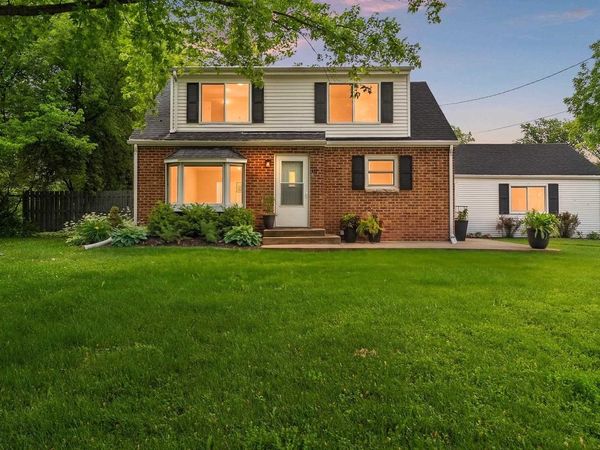 811 JORDAN ROAD, De Pere, WI 54115