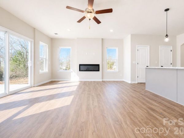 5909 Wallace Avenue, Charlotte, NC 28227