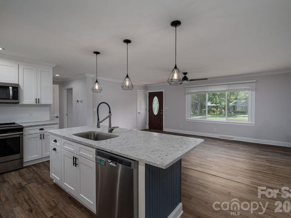 203 Park Road, Mount Holly, NC 28120