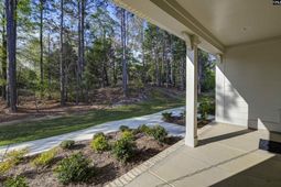 511 Adelaide Court  photo 4