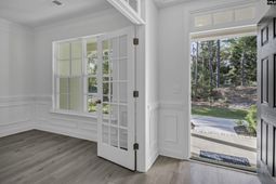 511 Adelaide Court  photo 4