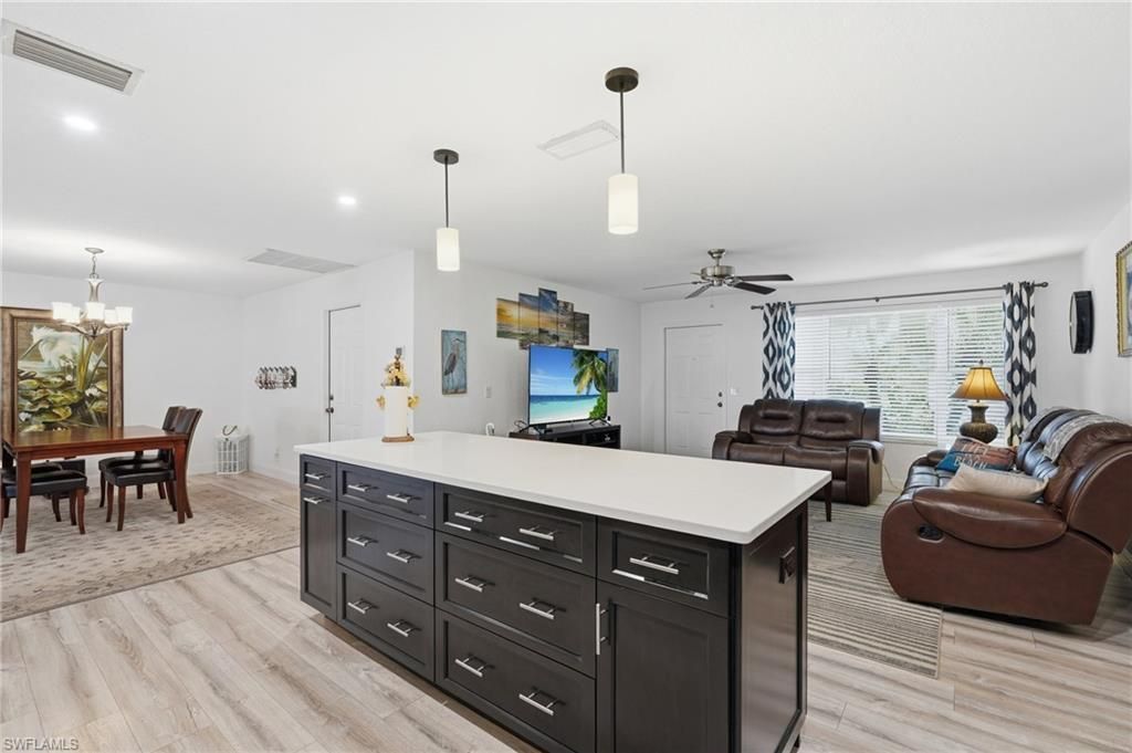 2045 SE 28th St, Cape Coral, FL 33904 Photo