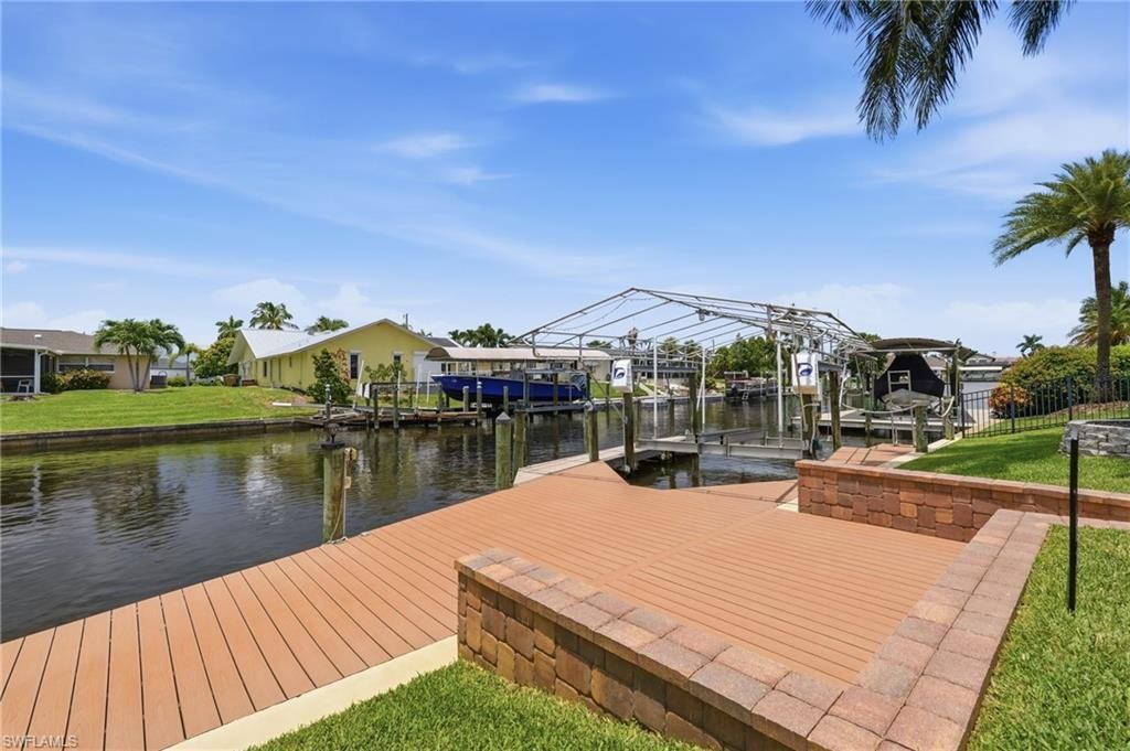 2045 SE 28th St, Cape Coral, FL 33904 Photo