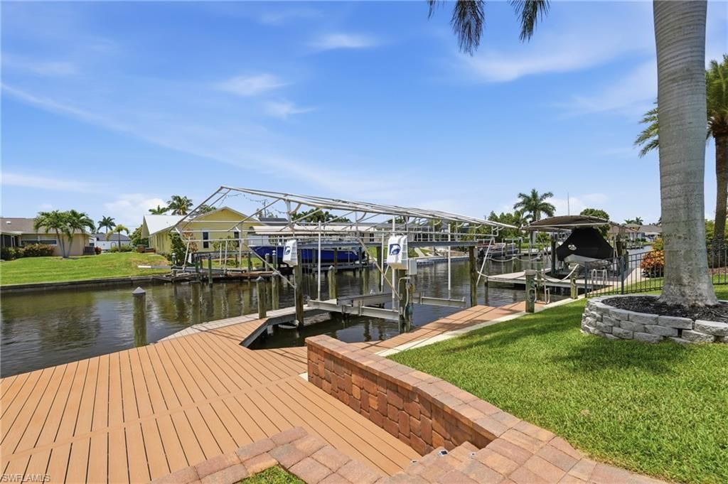 2045 SE 28th St, Cape Coral, FL 33904 Photo