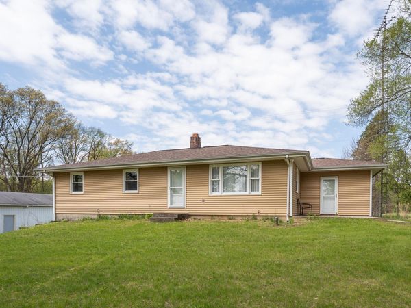 7222 S 3rd Street, Mattawan, MI 49071
