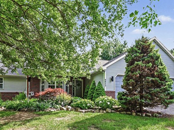 9843 Iosco Ridge Drive, Gregory, MI 48137