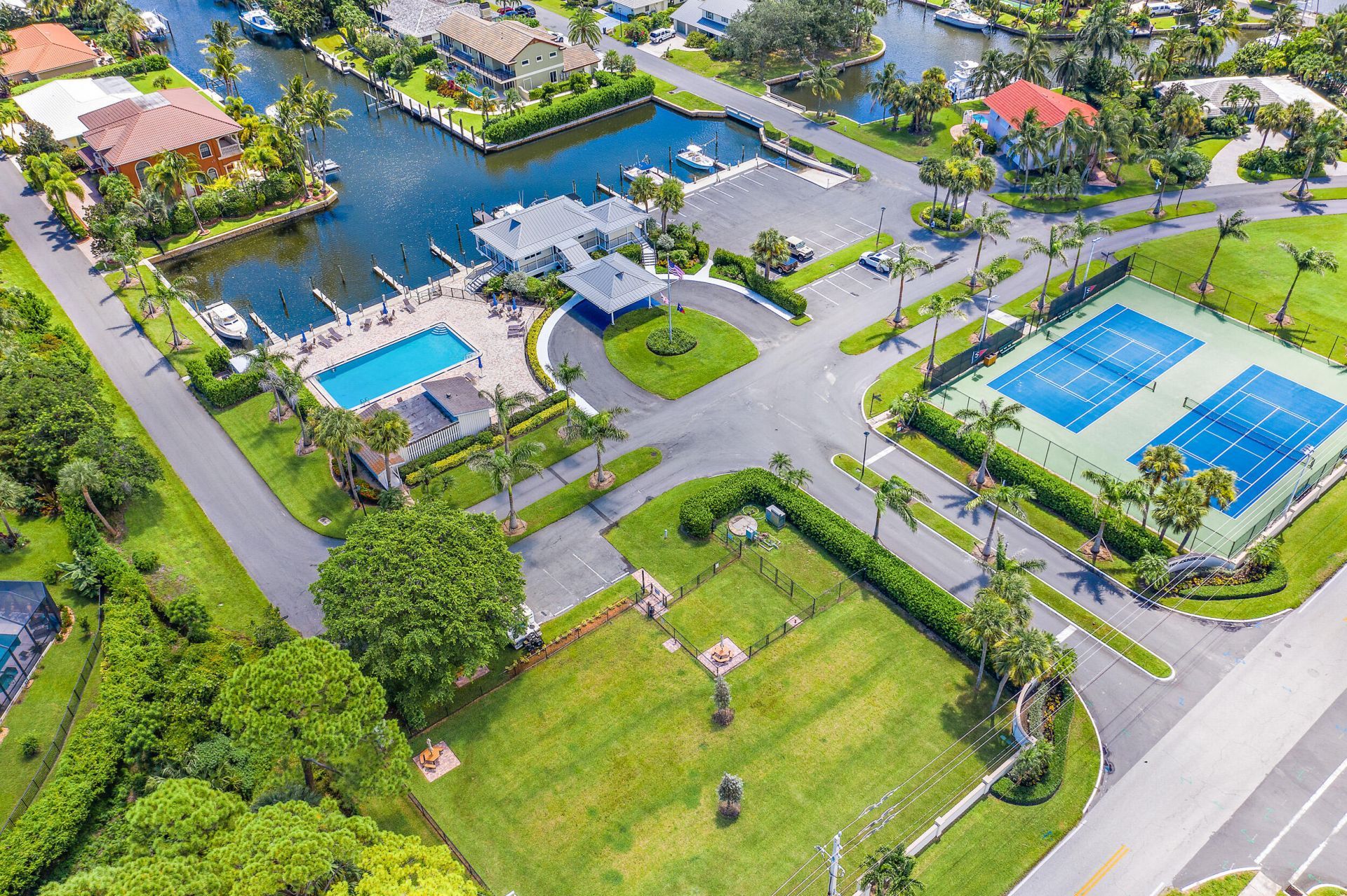 8967 SE Star Island Way, Hobe Sound, FL 33455 Photo
