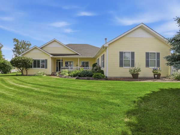 6909 W Ridgeway Dr, Deer Park, WA 99006