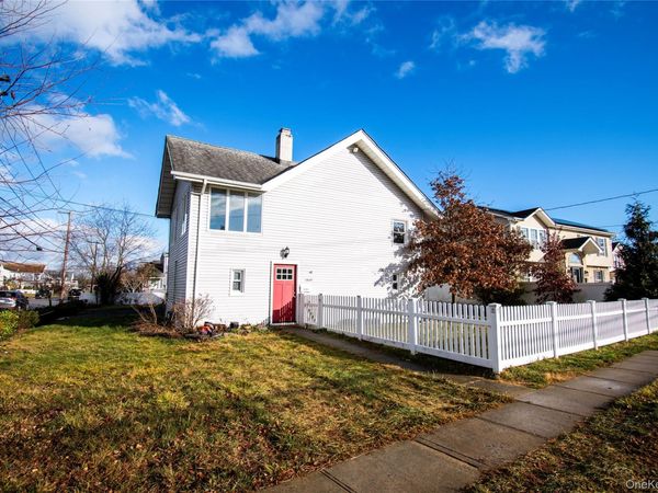 3159 Milburn Avenue , Unit House, Baldwin, NY 11510