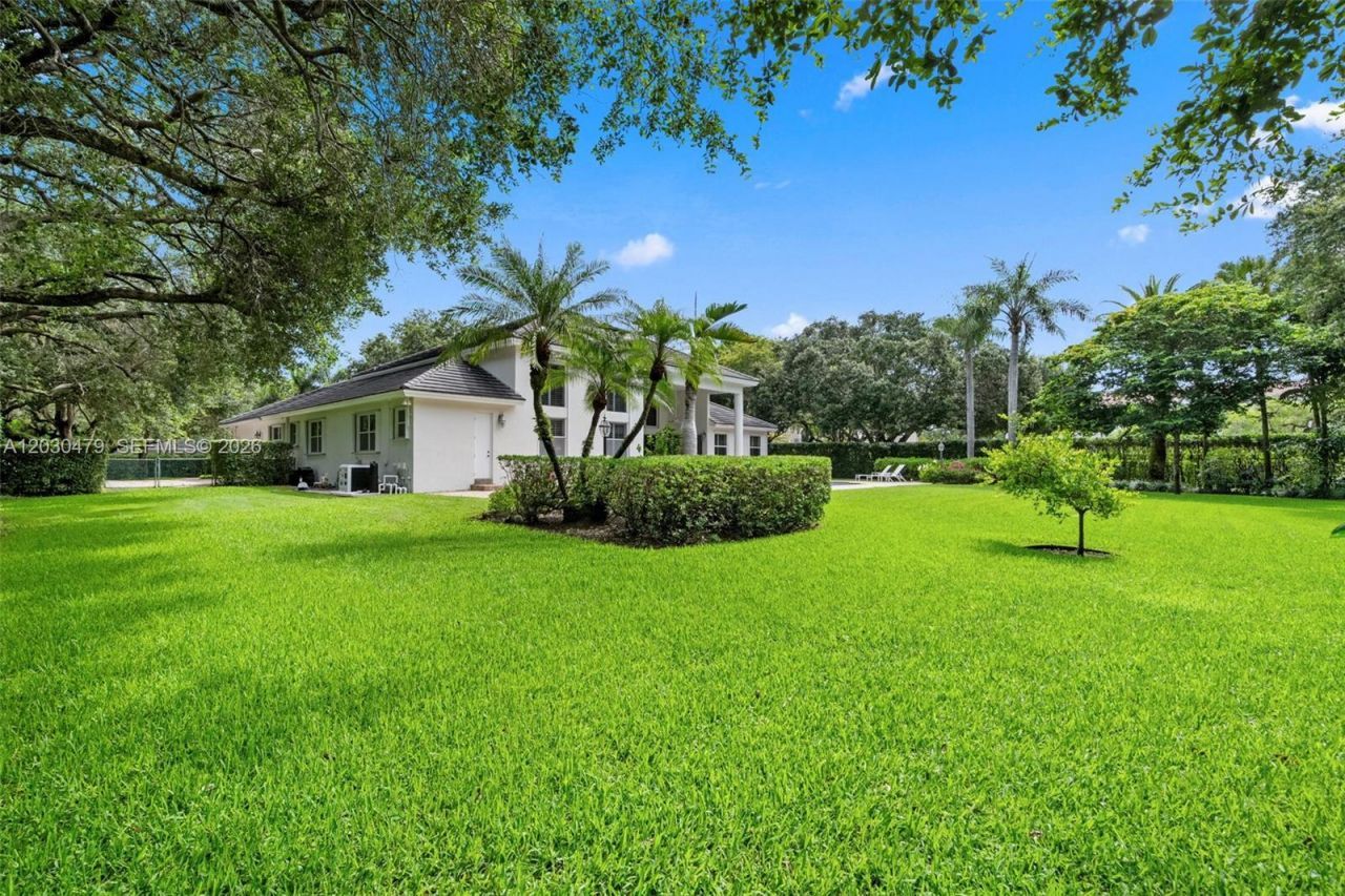 6020 W Suburban Dr , Pinecrest, FL 33156 Photo