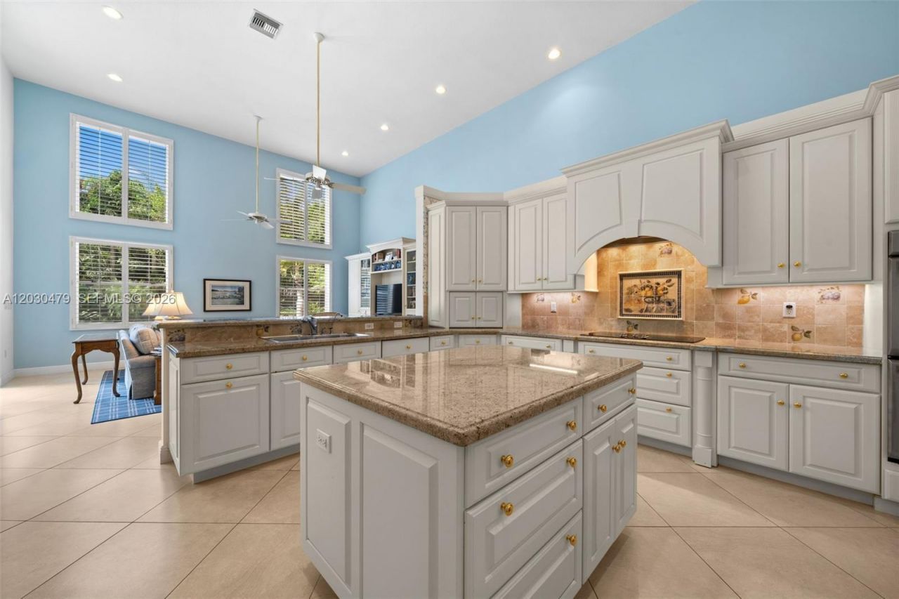 6020 W Suburban Dr , Pinecrest, FL 33156 Photo