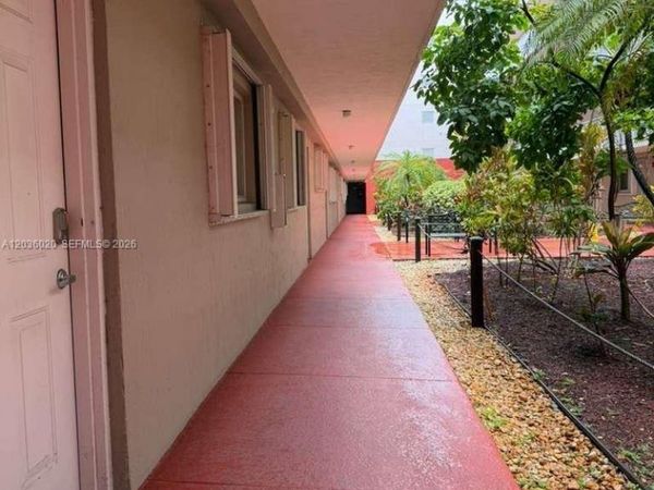 600 NW 32nd Pl , Unit 105, Miami, FL 33125