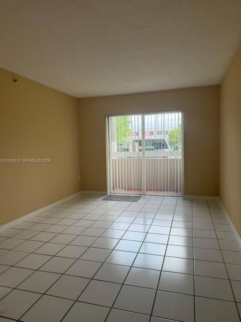 600 NW 32nd Pl , Unit 105, Miami, FL 33125 Photo