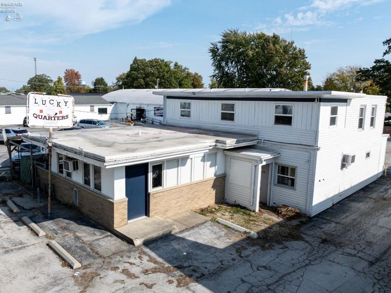 121 S Stone Street, Fremont, OH 43420 Photo 2