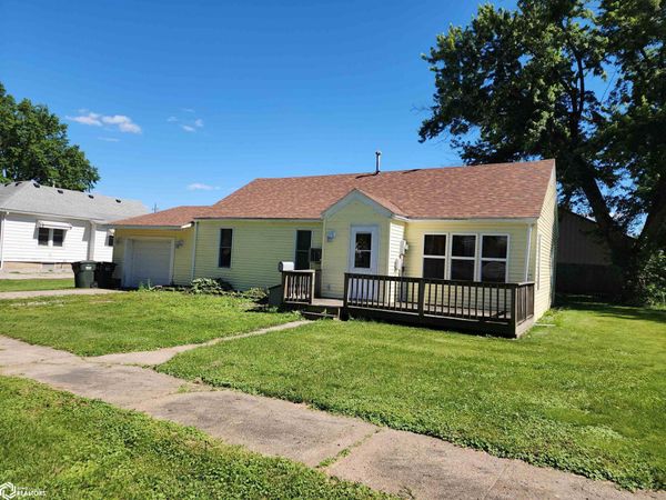 412 E State Street, Corydon, IA 50060