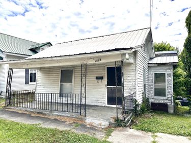 459 N Broadway , Carlisle, KY 40311