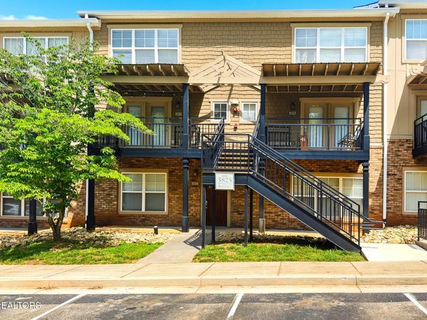 3825 Cherokee Woods Blg 1, Unit 203 Way, Knoxville, TN 37920