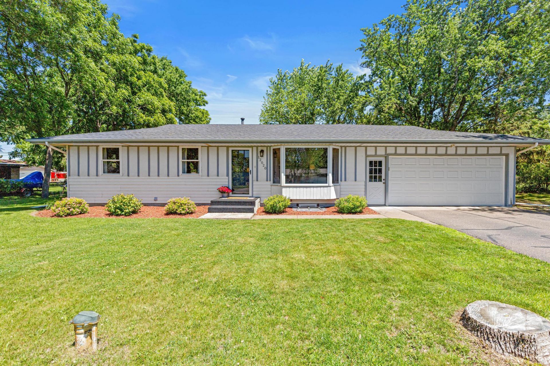 12020 Noon Drive, Dayton, MN 55327 Main Photo