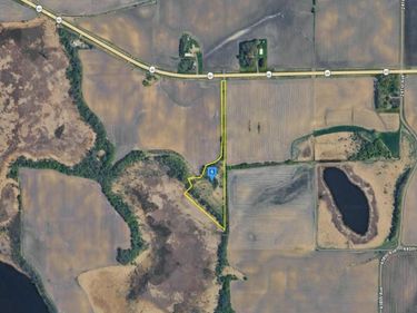 24605 State Highway 60 , Madison Lake, MN 56063